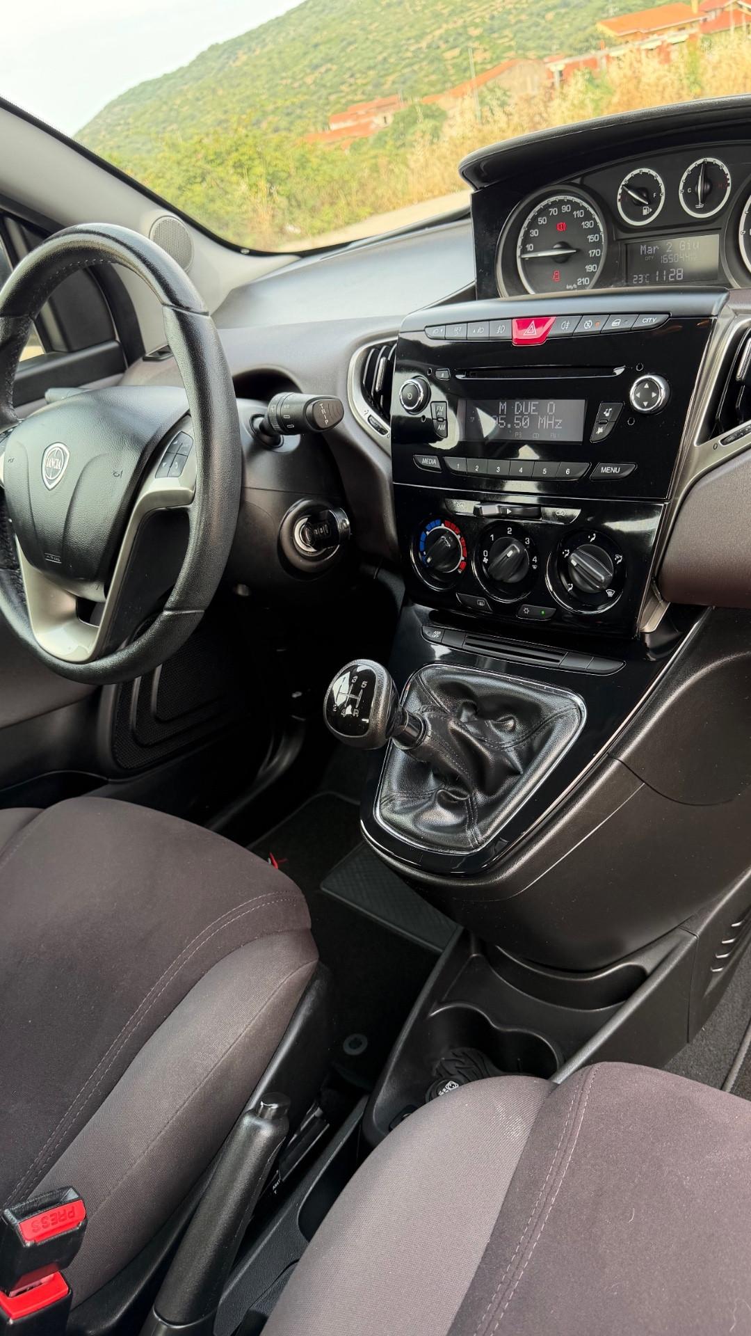 Lancia Ypsilon 1.3 MJT 95 CV GARANZIA 12 MESI