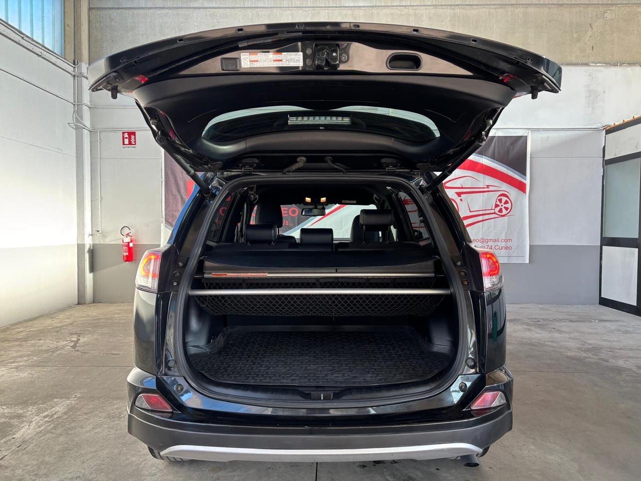 Toyota RAV 4 RAV4 2.0 D-4D 2WD Lounge