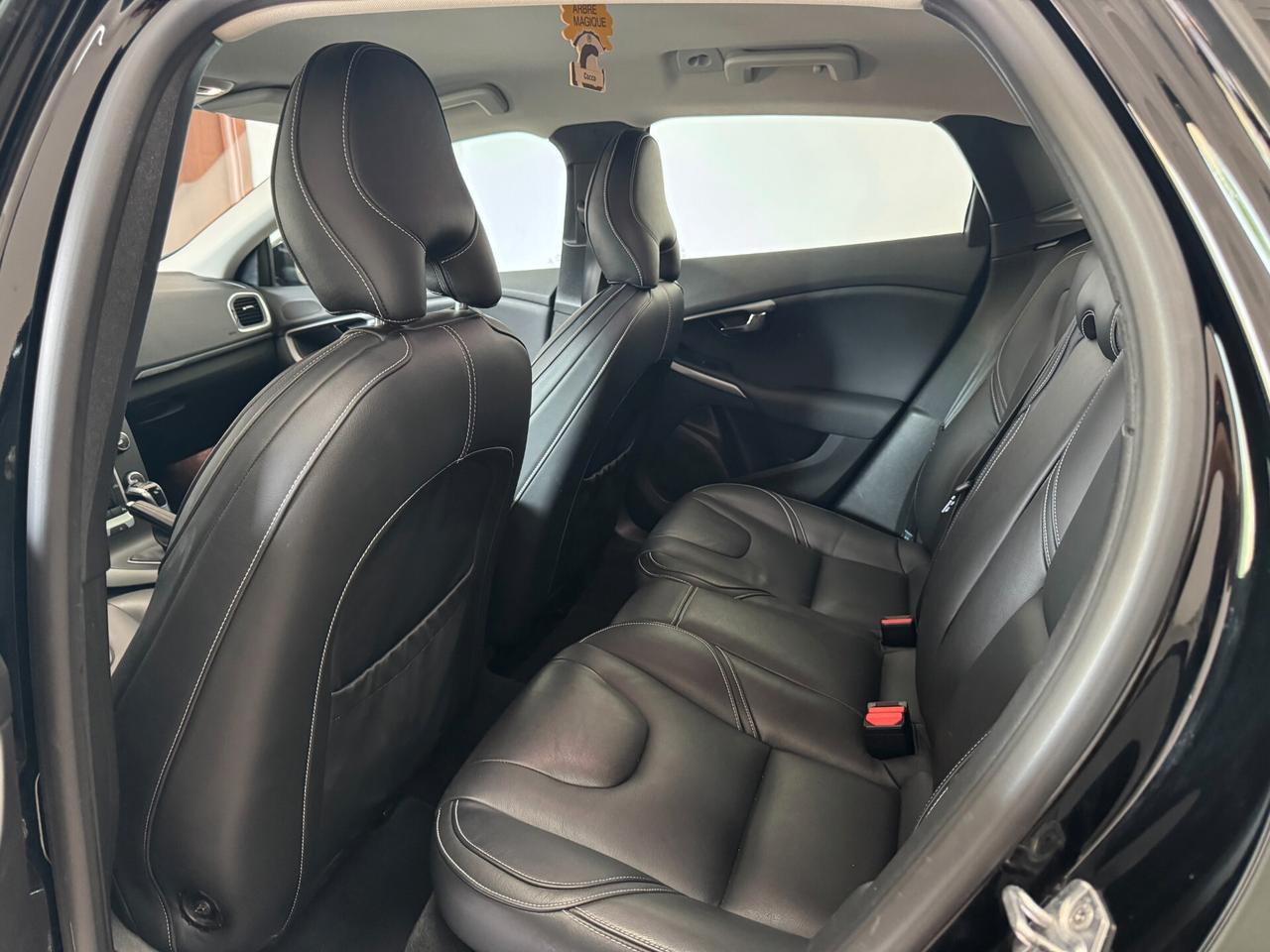 Volvo V40 Cross Country D2 Geartronic Business Plus