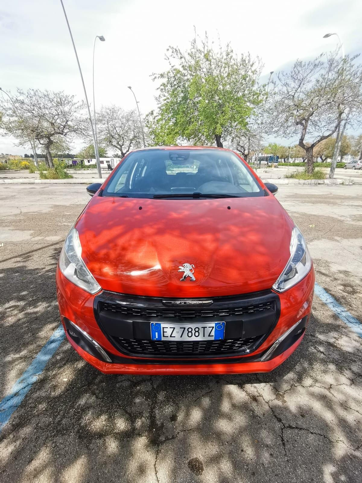 Peugeot 208 BlueHDi 75 5 porte Active - 2015