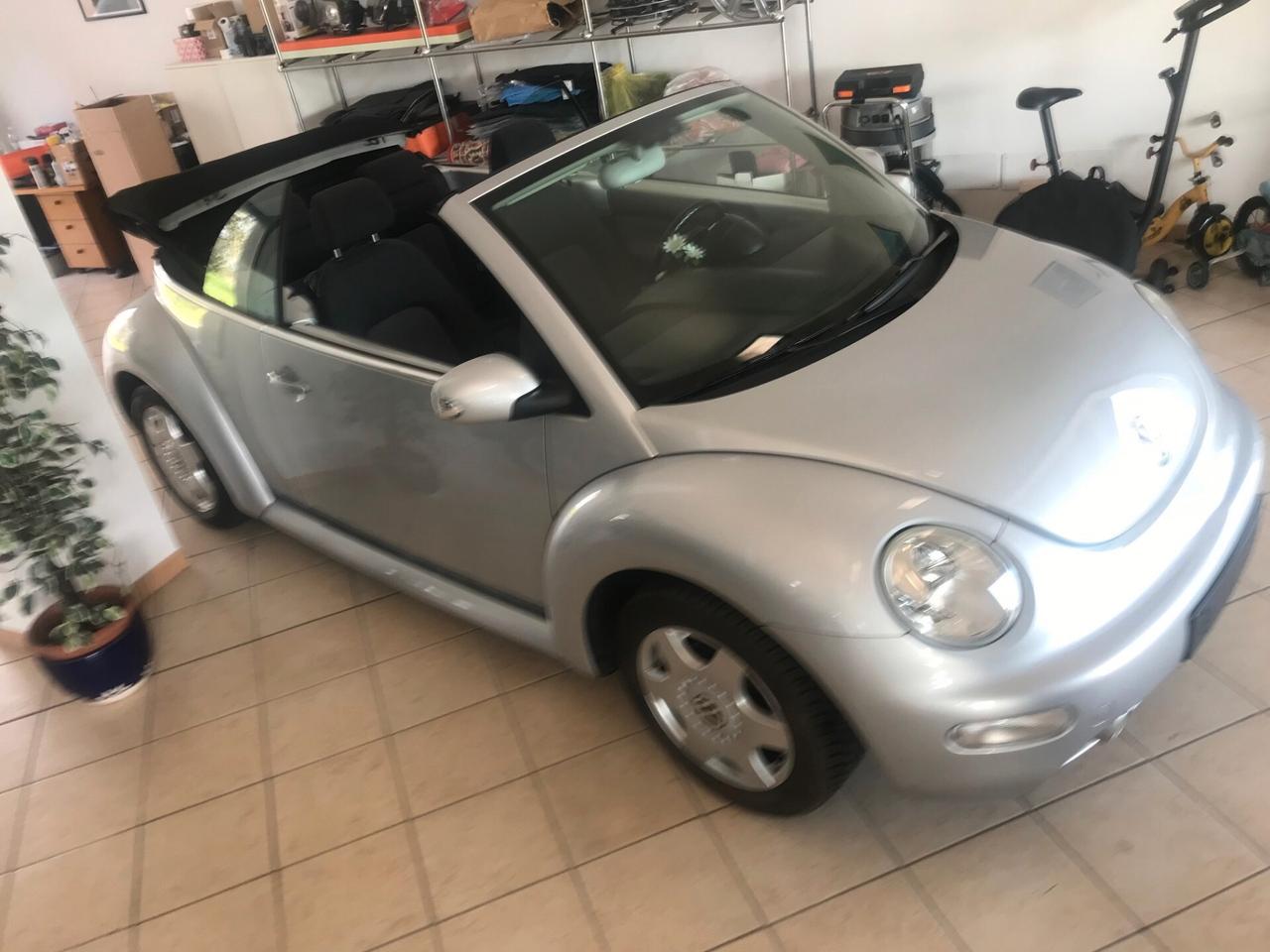 Volkswagen New Beetle 1.4 16V Cabrio OK Neopatentati