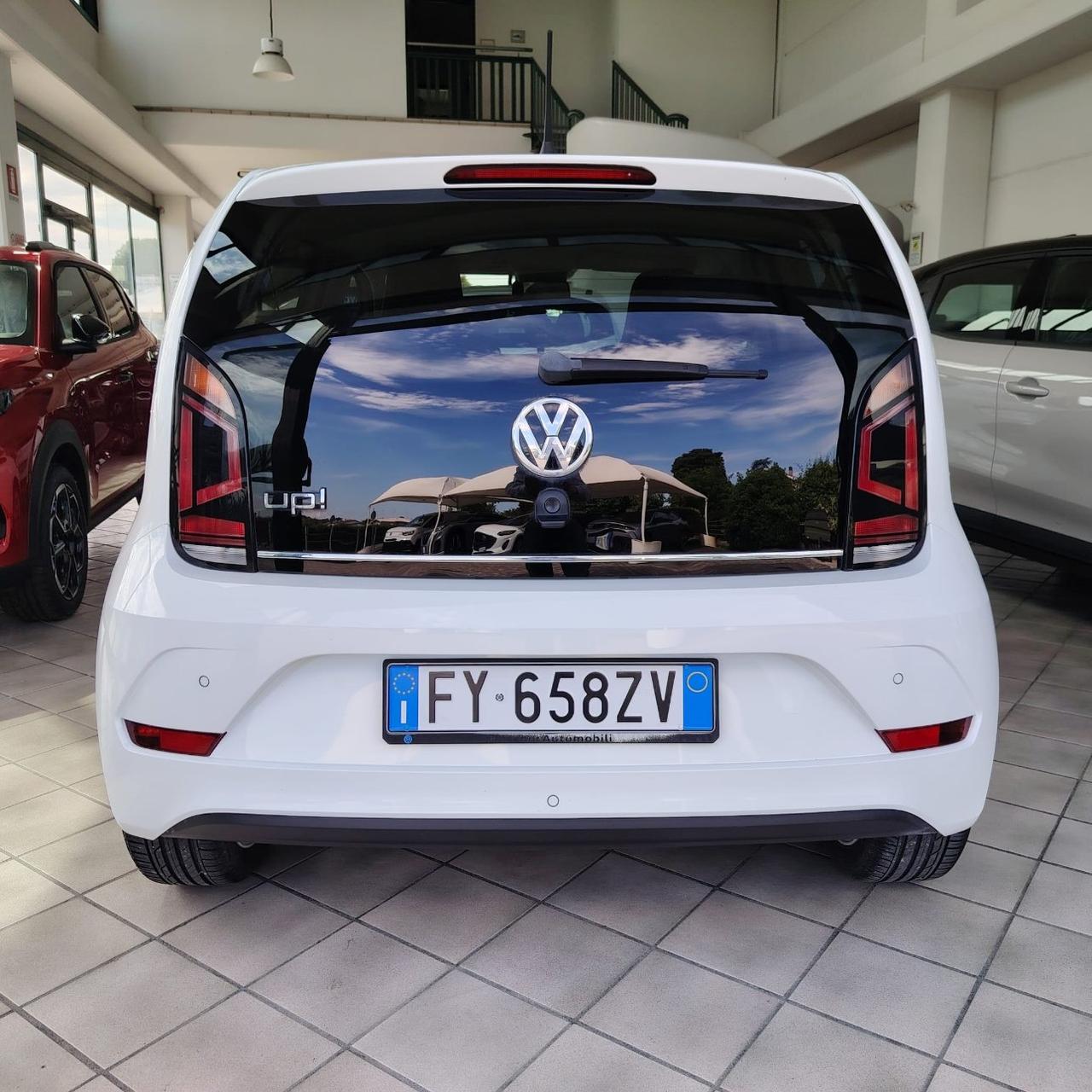 Volkswagen up! 5 Porte up! 5p 1.0 High up! 60cv