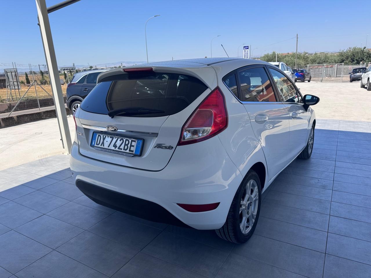 Ford Fiesta 1.4 TDCi 5p. Titanium