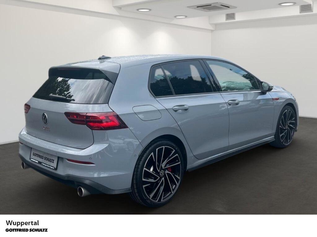 Volkswagen Golf GTI MATRIX LED NAVI 19" HARMAN KARDON