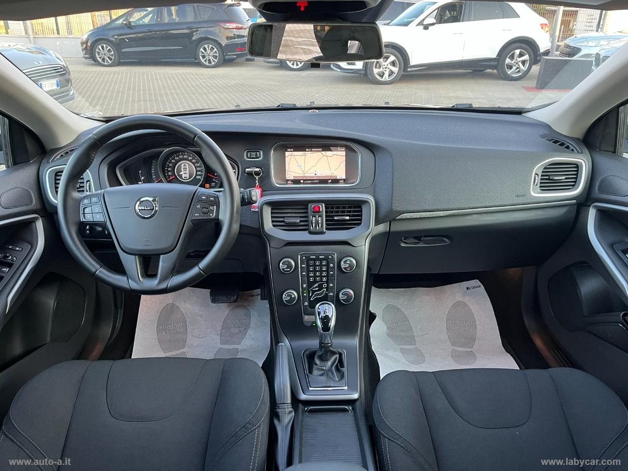 VOLVO V40 D2 Geartronic CROSS COUTRY