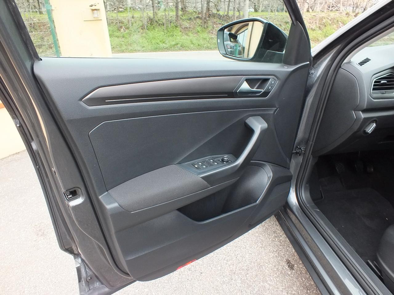 VW T-ROC- 2.0 TDI 4X4 MANUALE 6 MARCE STYLE