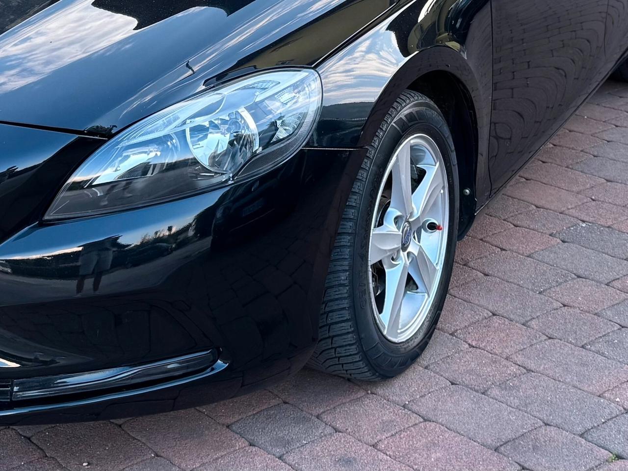 Volvo V40 D2 1.6 Momentum