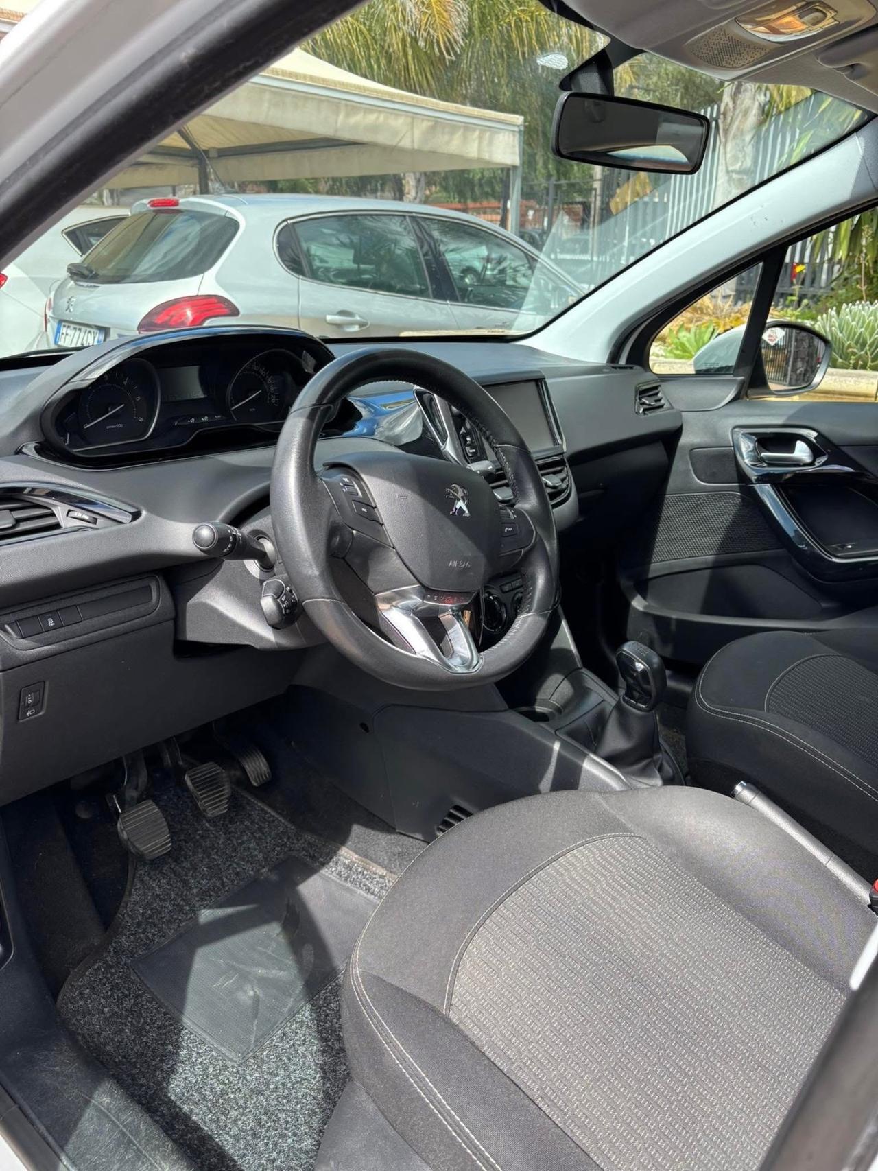 Peugeot 208 BlueHDi 75 3 porte Allure