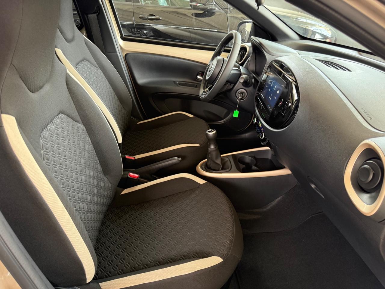 Toyota Aygo X 1.0 VVT-i 72 CV 5 porte Lounge