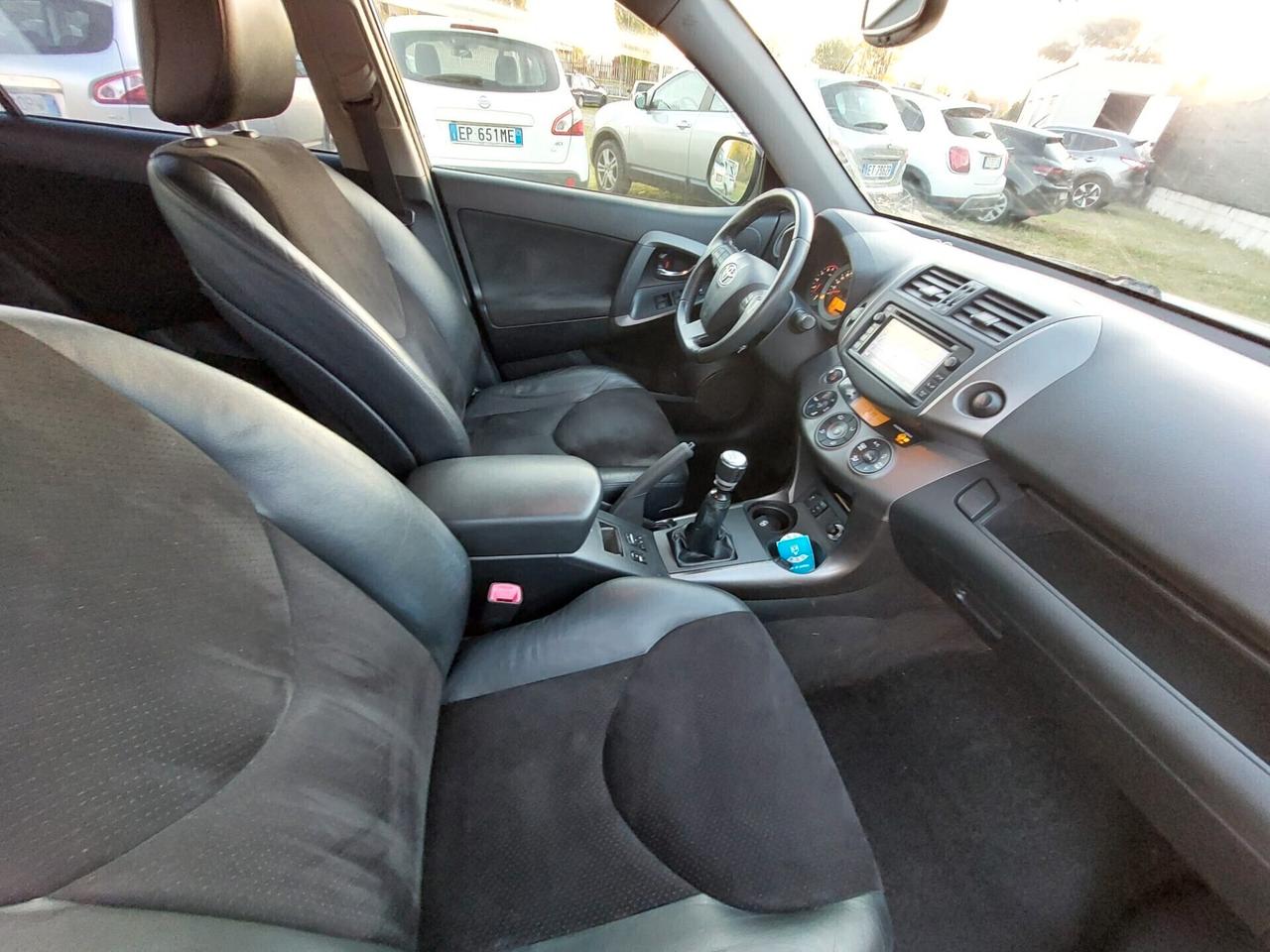 Toyota RAV 4 RAV4 Crossport 2.2 D-4D 150 CV Lounge