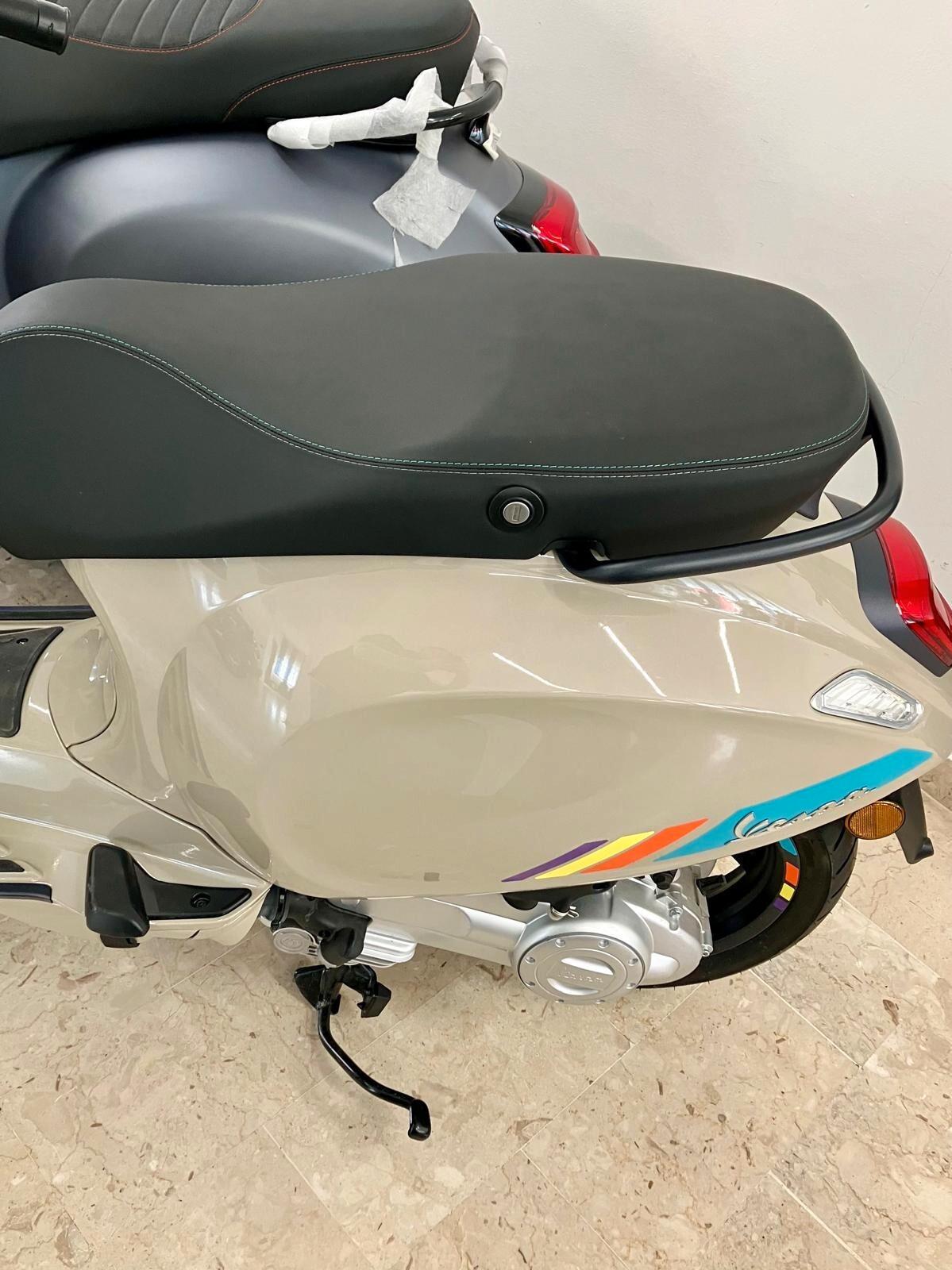 Vespa 50 Primavera Sport