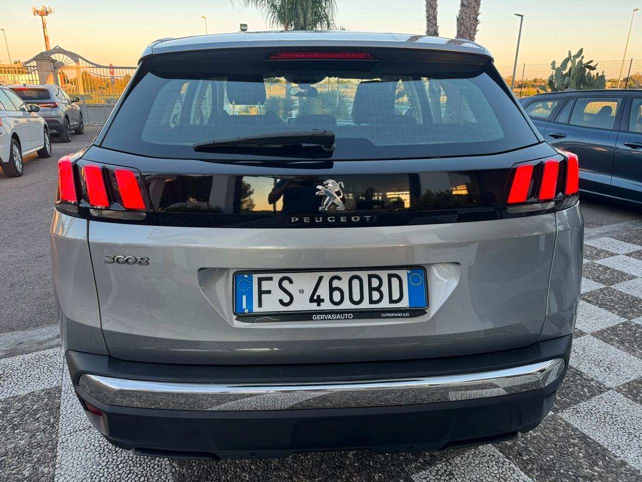 Peugeot 3008 BlueHDi 130 S&S EAT8 Business