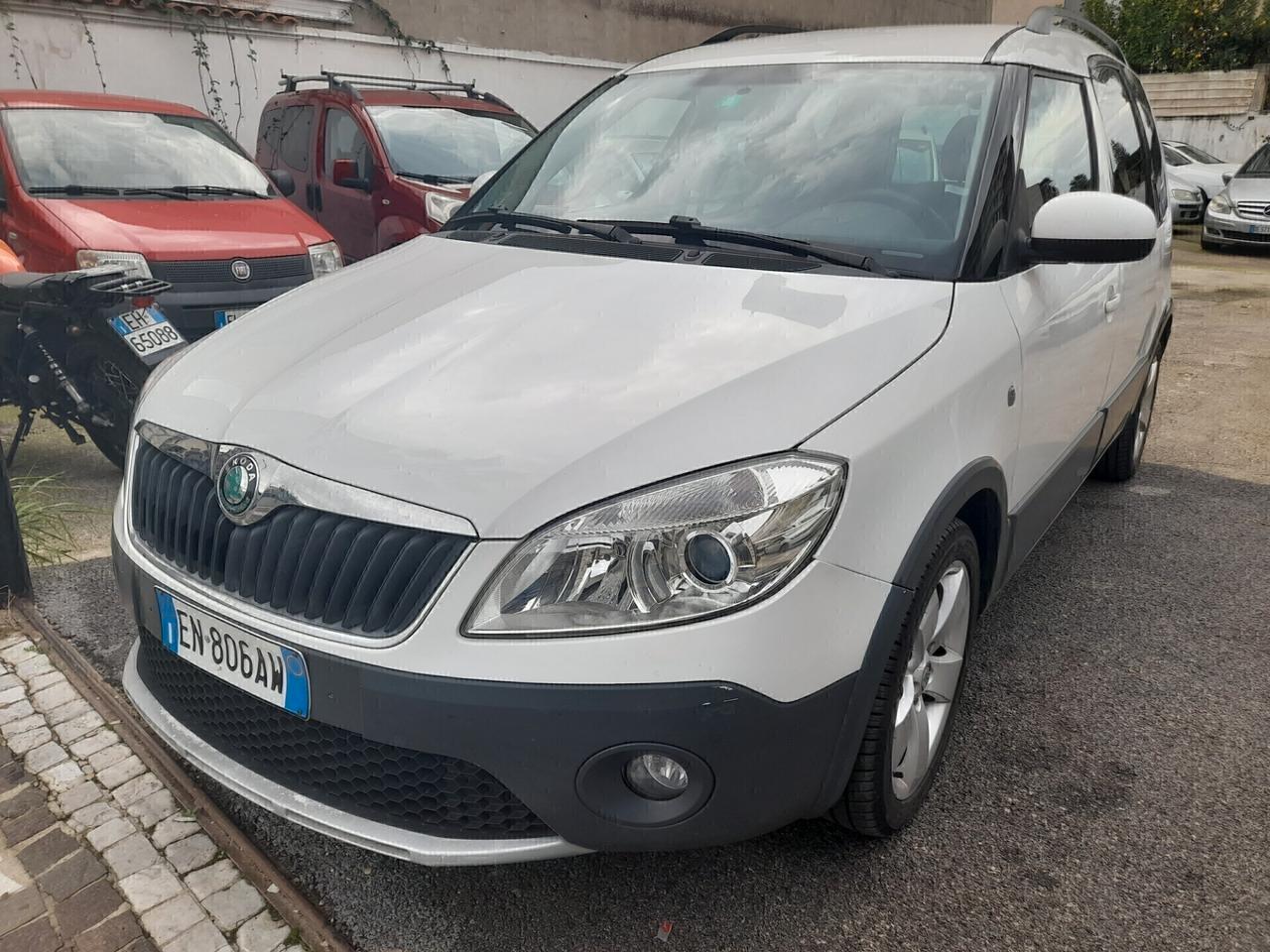 Skoda Roomster 1.2 TSI 86CV Scout