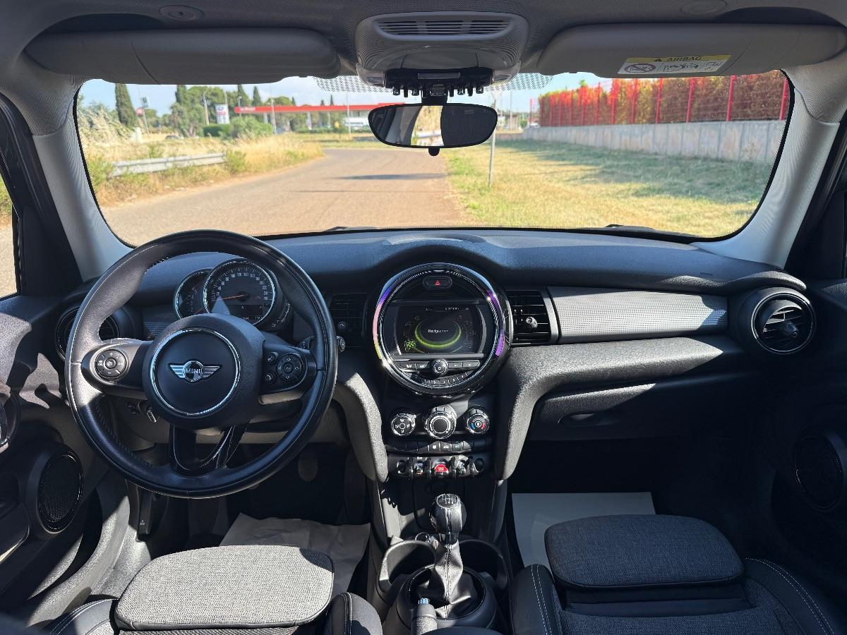 MINI 1.5 COOPER D BOSTON SEVEN 5 Porte; Tetto Apribile Elettricamente;