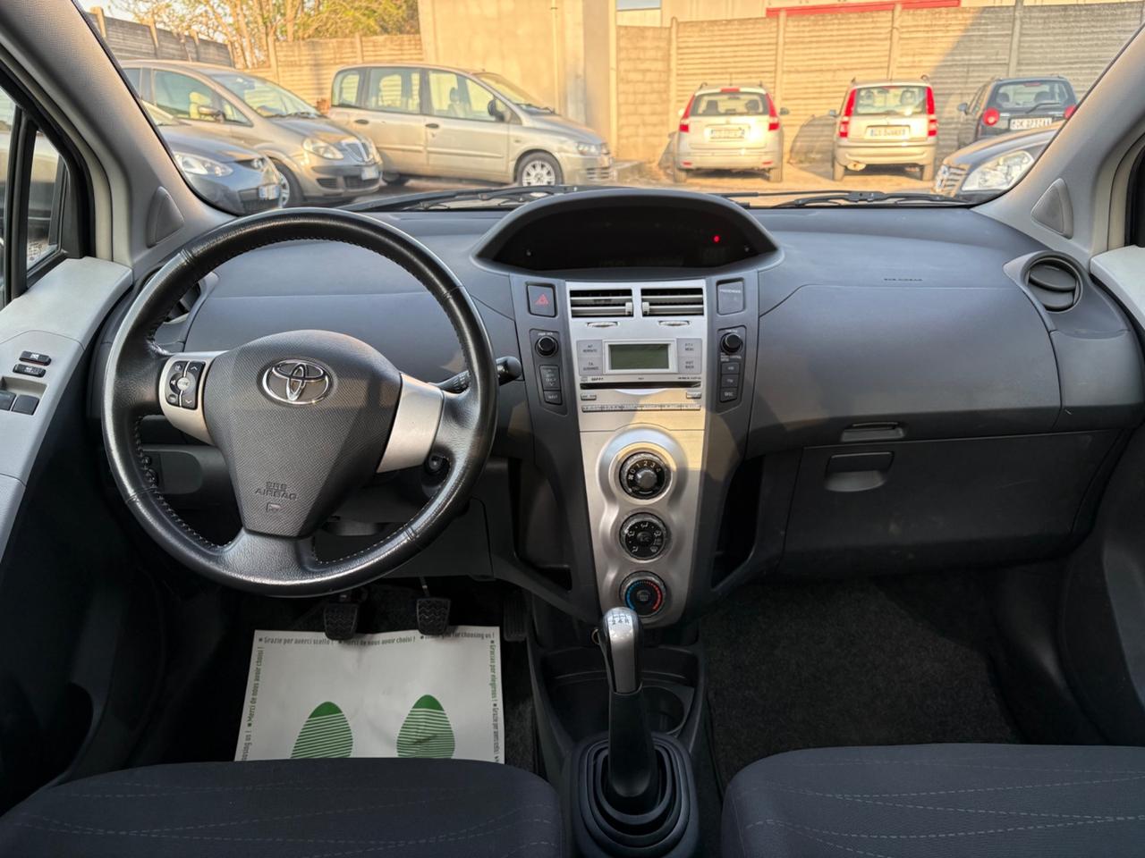 Toyota Yaris 1.0 5 porte Sol