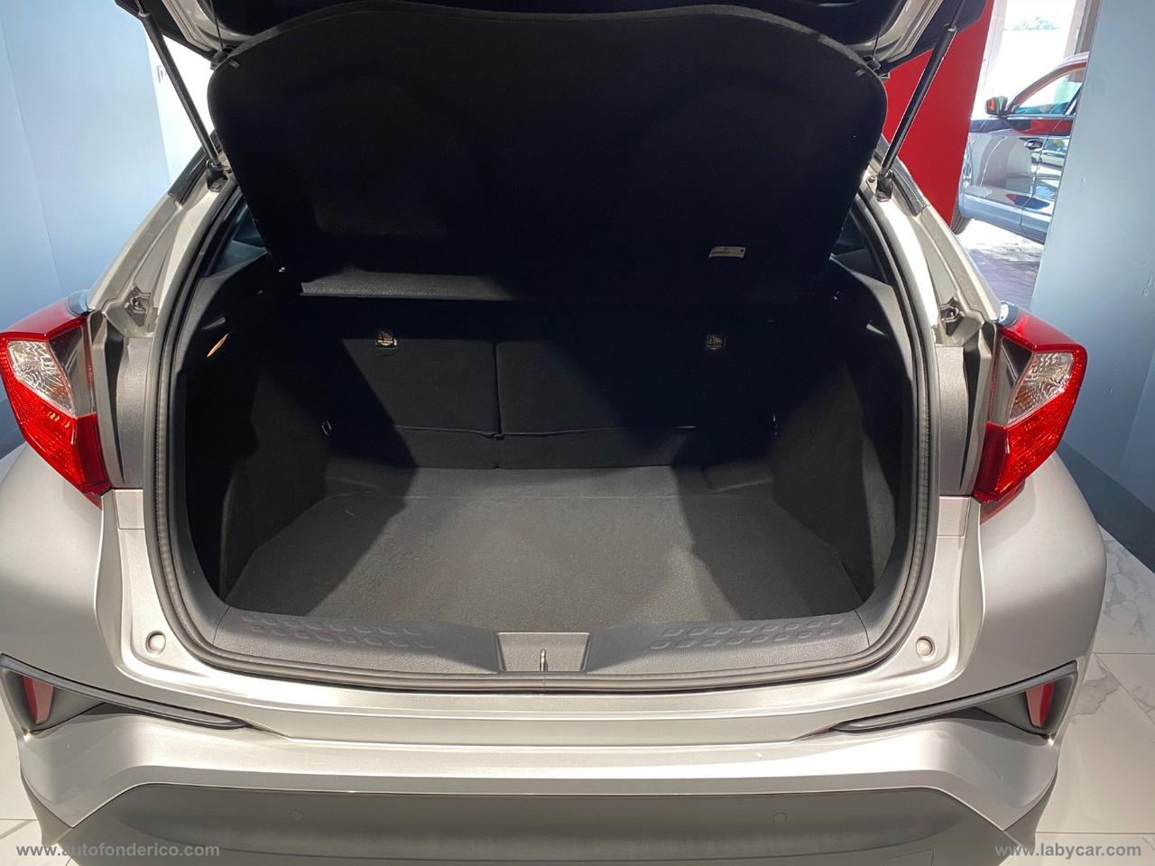 TOYOTA C-HR 1.8 Hybrid E-CVT Lounge