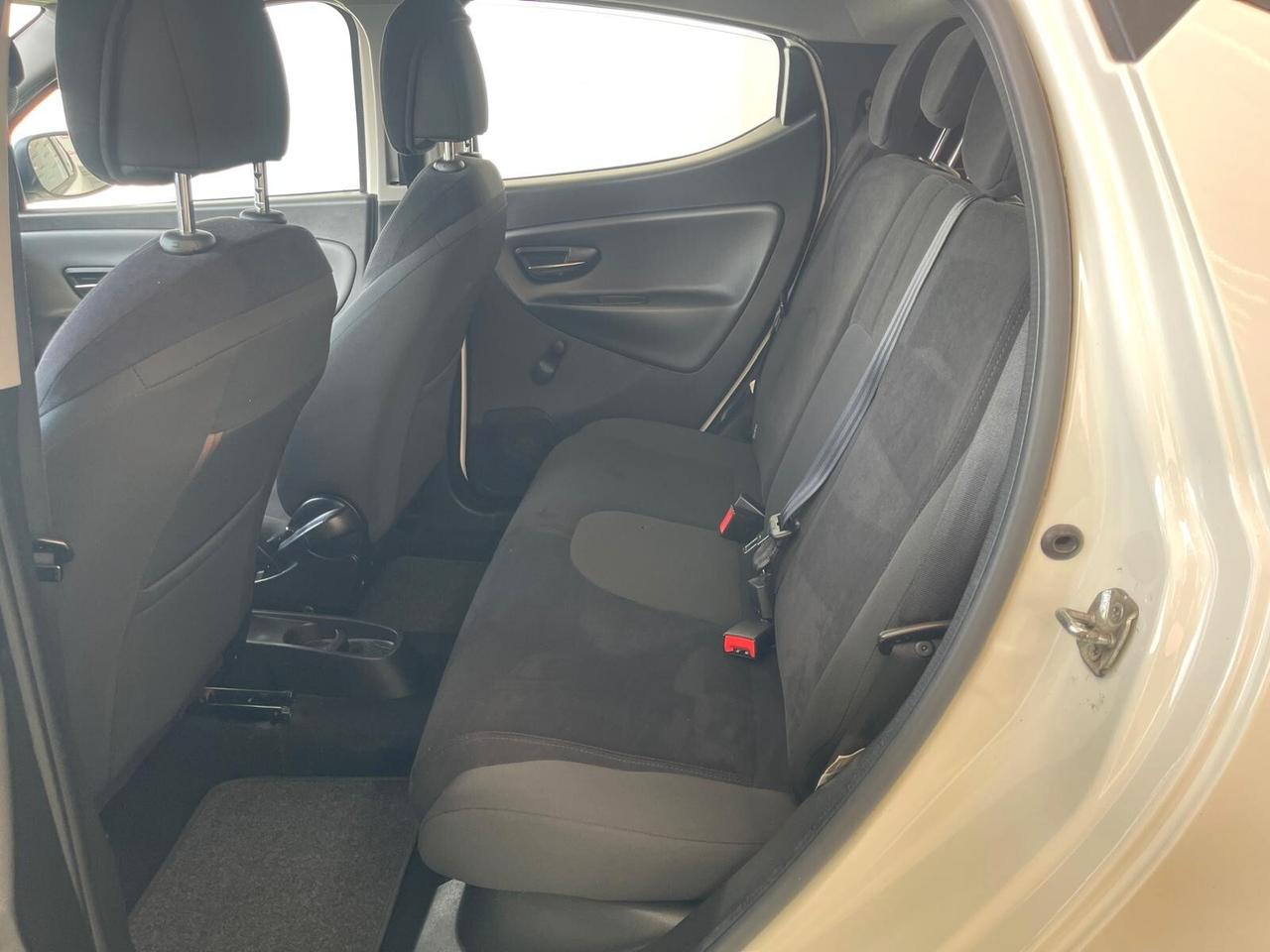 LANCIA YPSILON 1.2 BENZINA 70CV