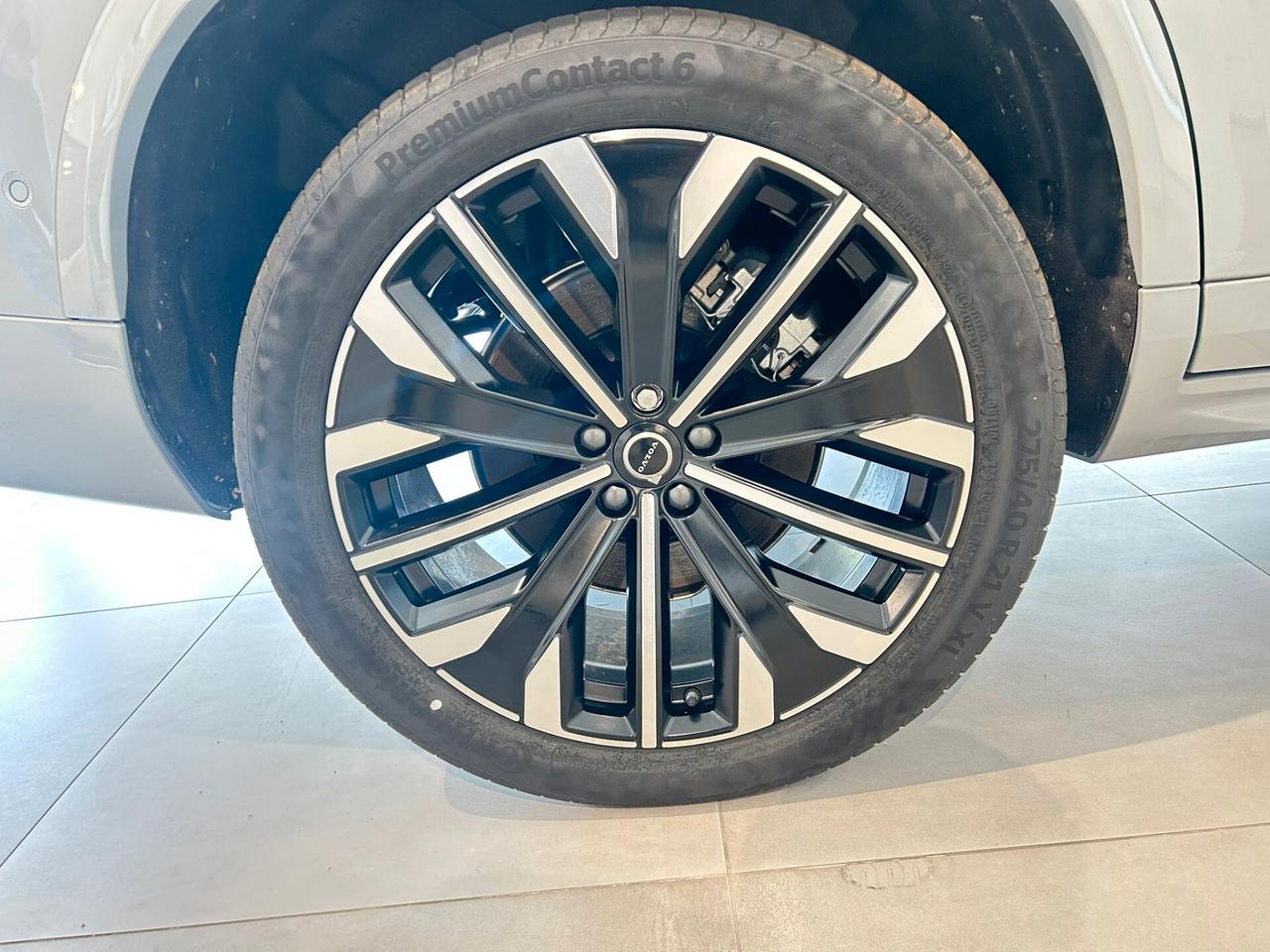 Volvo XC 90 T8 AWD automatico 7 posti PLUS DARK