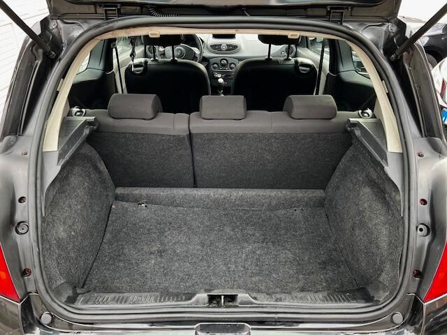 Renault Clio 1.2 16V 3 porte Dynamique