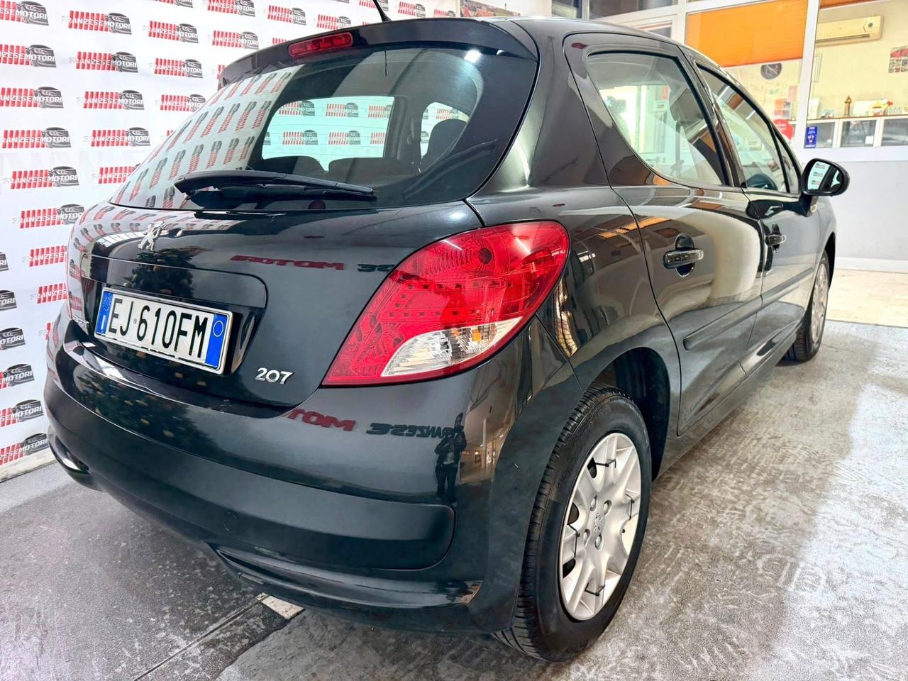 Peugeot 207 1.4 HDi 70CV 5p. Allure