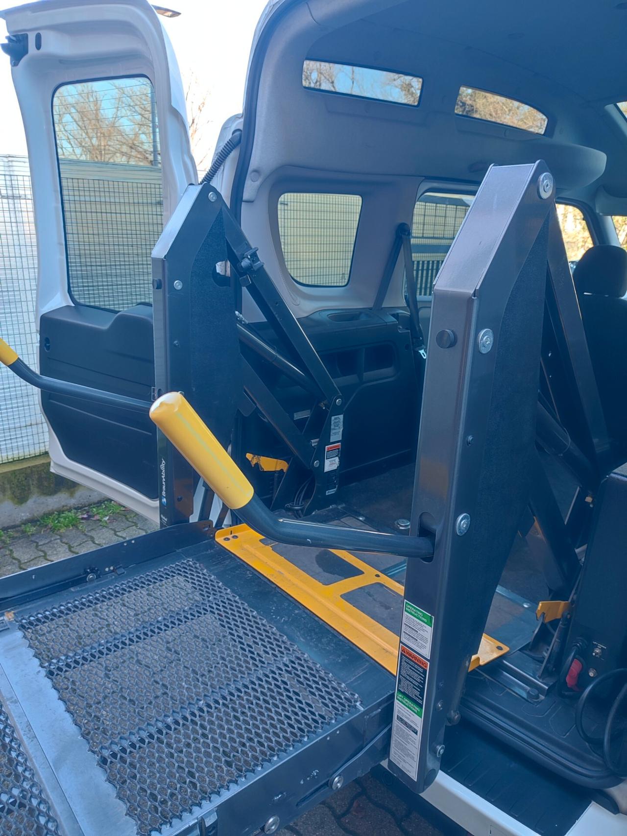 OPEL COMBO 1.4BENZINA 2017 EURO6B PEDANA DISABILI ELETTRICA