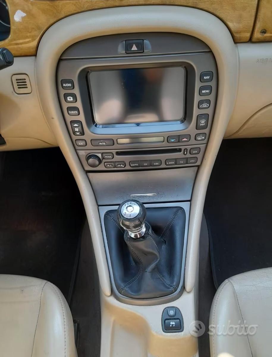 JAGUAR X-TYPE 2.0 D STATION WAGON ASI CRS LIBRETTO