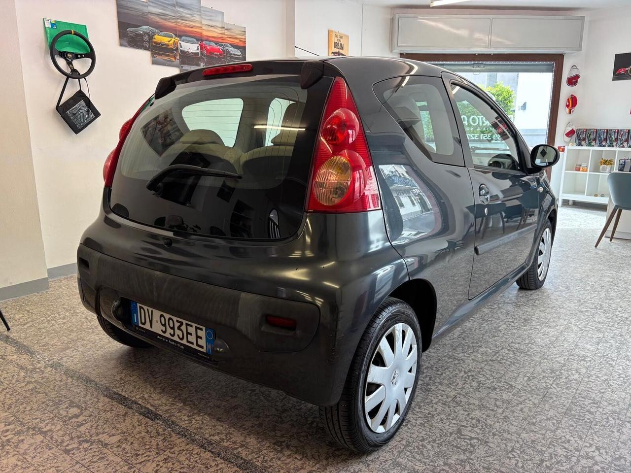 Peugeot 107 1.0 68CV 3p. Sweet Years