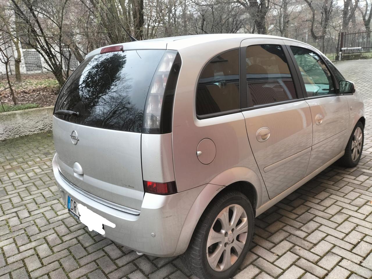 Opel Meriva 1.4 16V Cosmo OK NEOPATENTATI