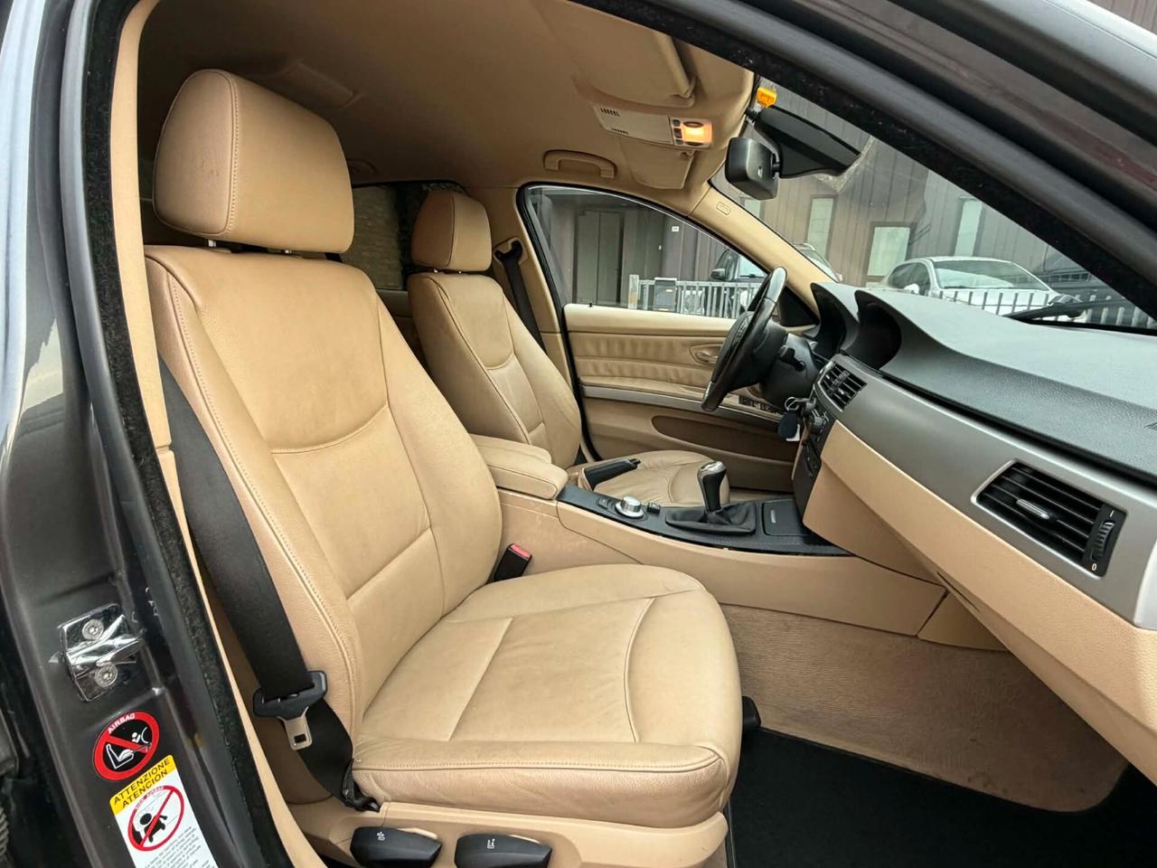 BMW 318i GPL-Berlina-189.000KM-Navi,Xeno,Pelle-FULL