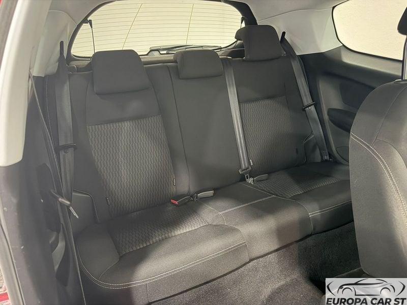 Peugeot 208 Touch PureTech 82cv