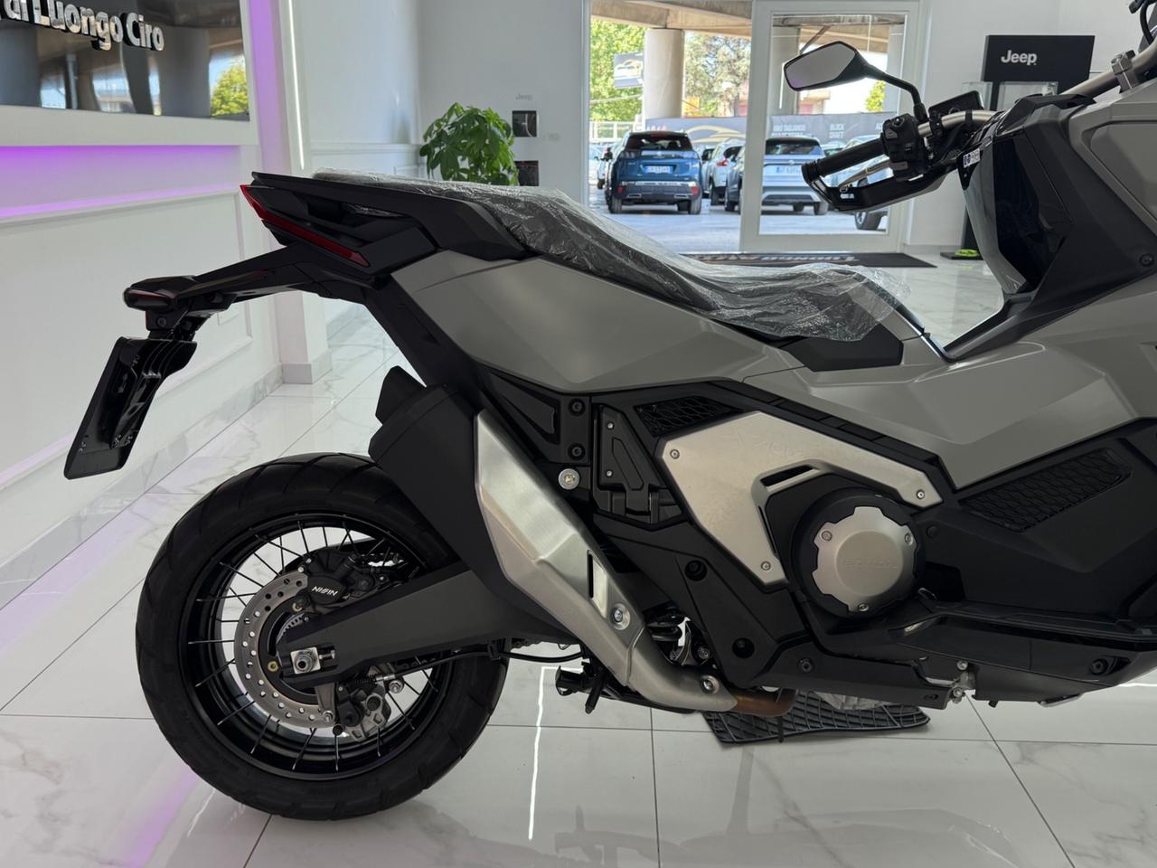 Honda X-ADV 750 Special Color