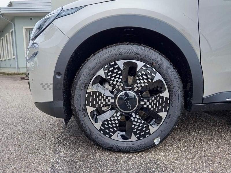 FIAT 600 600 1.2 hybrid La Prima II 110cv auto