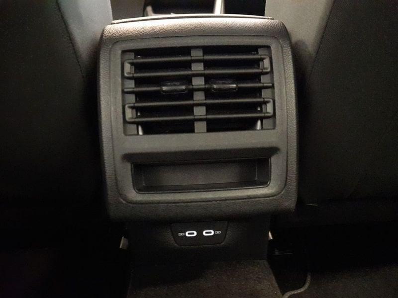 Volkswagen Golf 1.0 eTSI 81kW EVO Life DSG