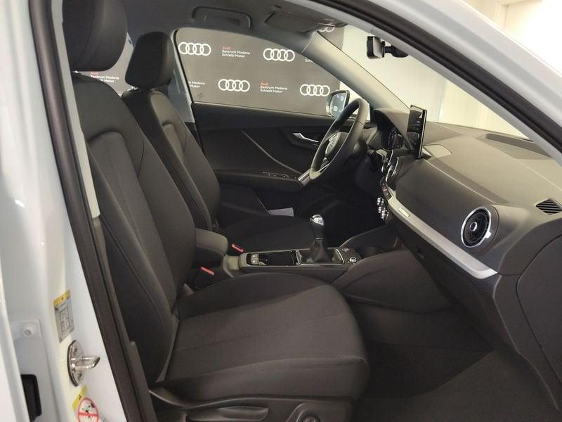 Audi Q2 30 TFSI Business Advanced