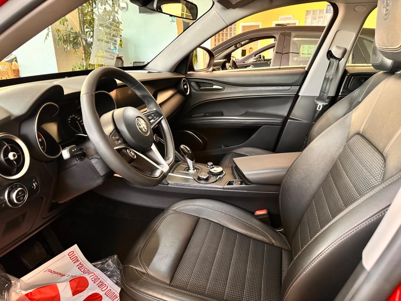Alfa Romeo Stelvio 2.2 Turbodiesel 210 CV AT8 Q4 Super