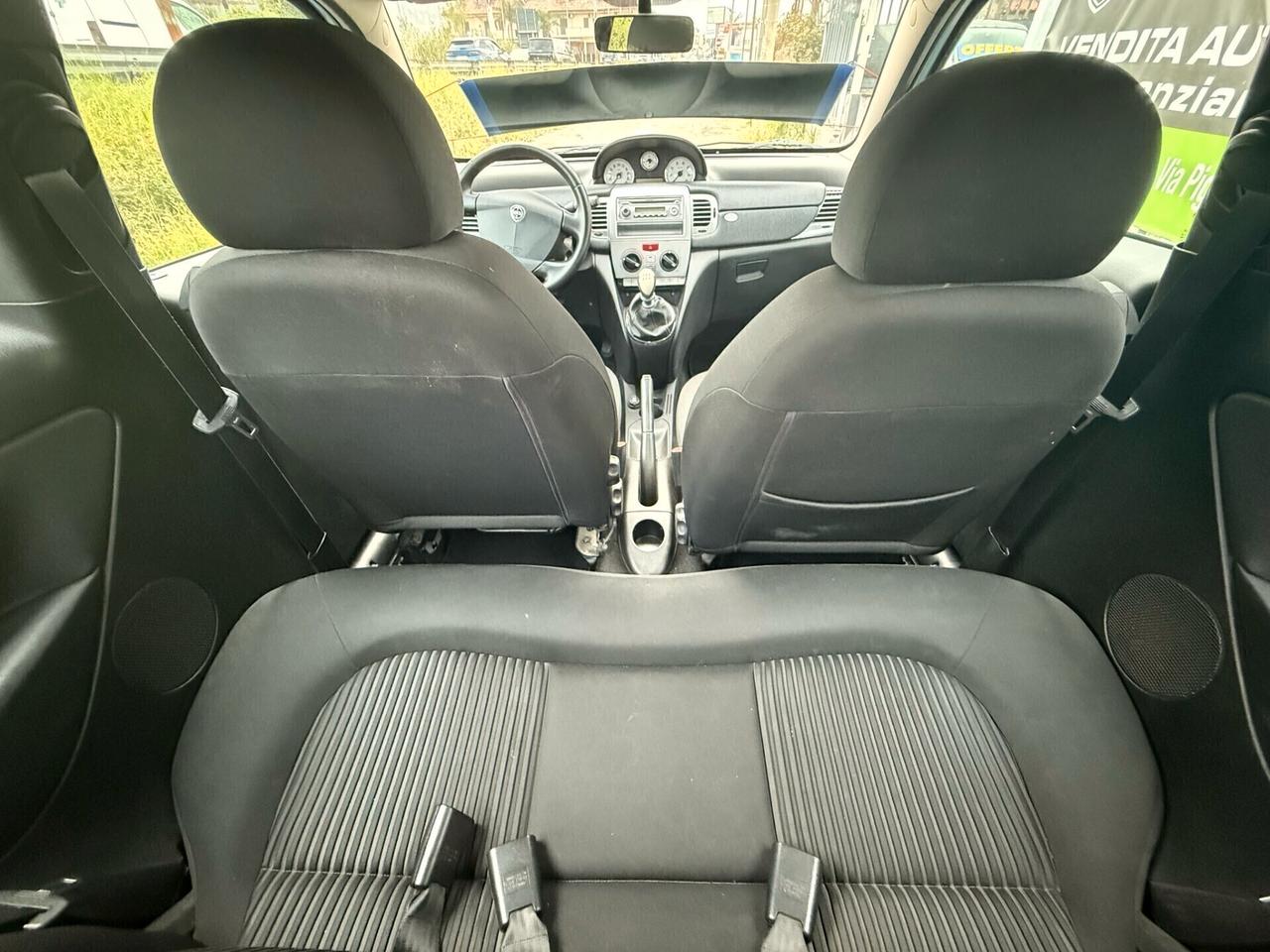 Lancia Ypsilon 1.2 Versus