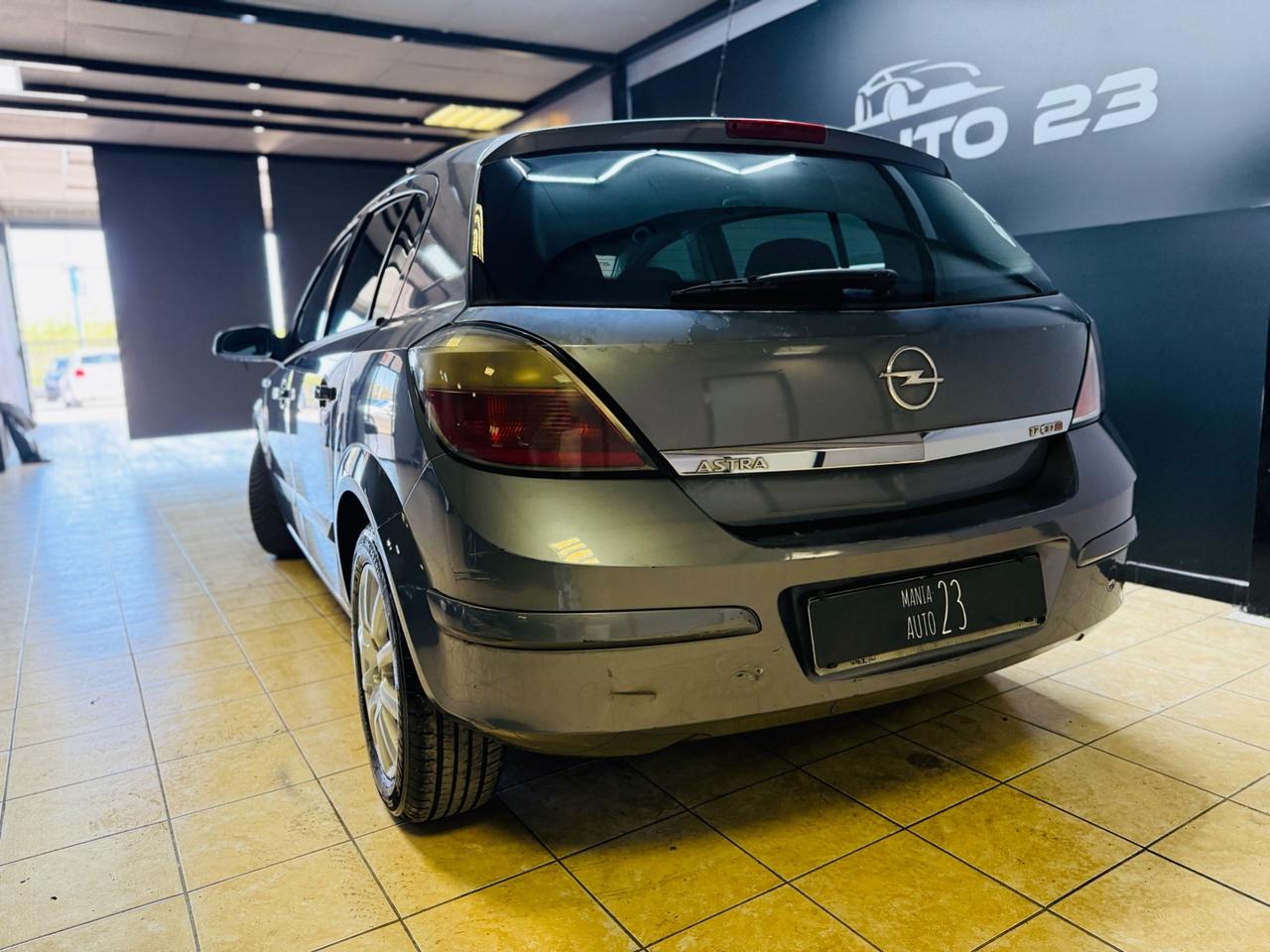 Opel Astra 1.7 CDTI 101CV 5 porte Cosmo*NEOPATENTATI*