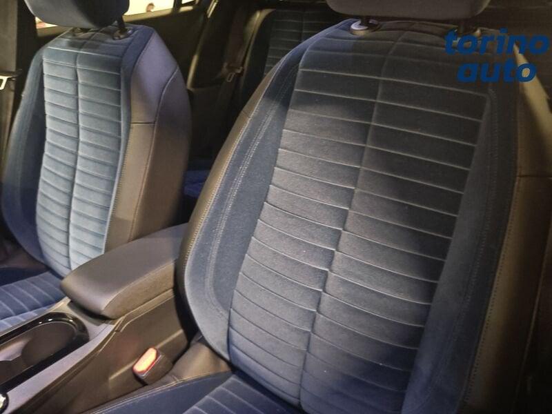 Lancia Ypsilon Ibrida Ibrida Edizione Cassina e-DCT