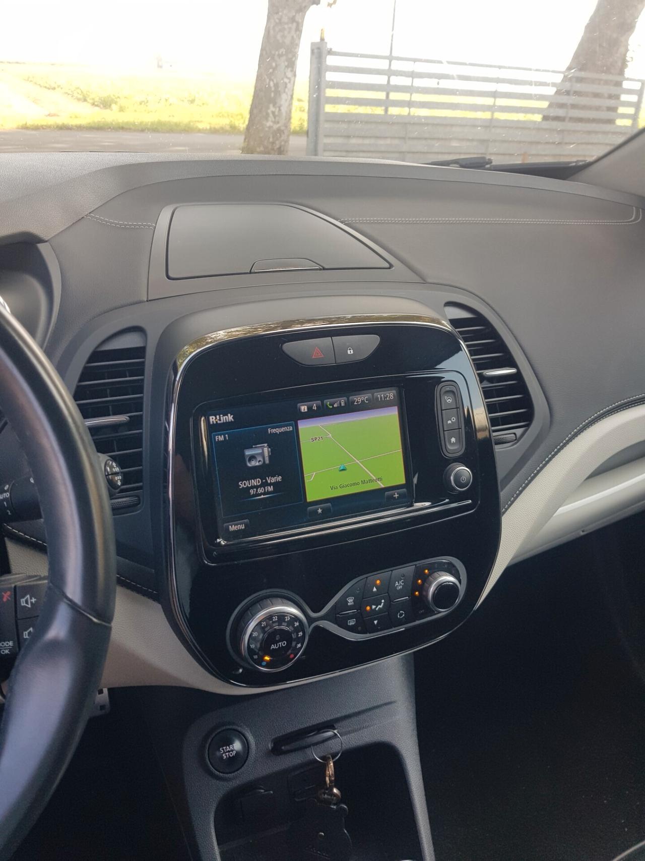 Renault Captur TCe 120 CV Start&Stop Energy Initiale Paris NEOPATENTATI