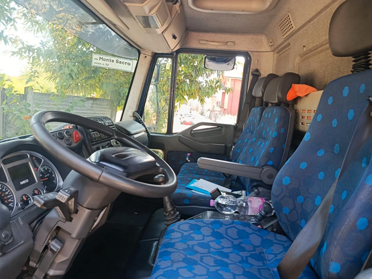 Iveco Eurocargo 80E18 Pedana idraulica