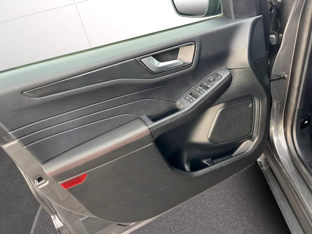 Ford Kuga 2.0 ecoblue ST-Line 2wd 120cv auto