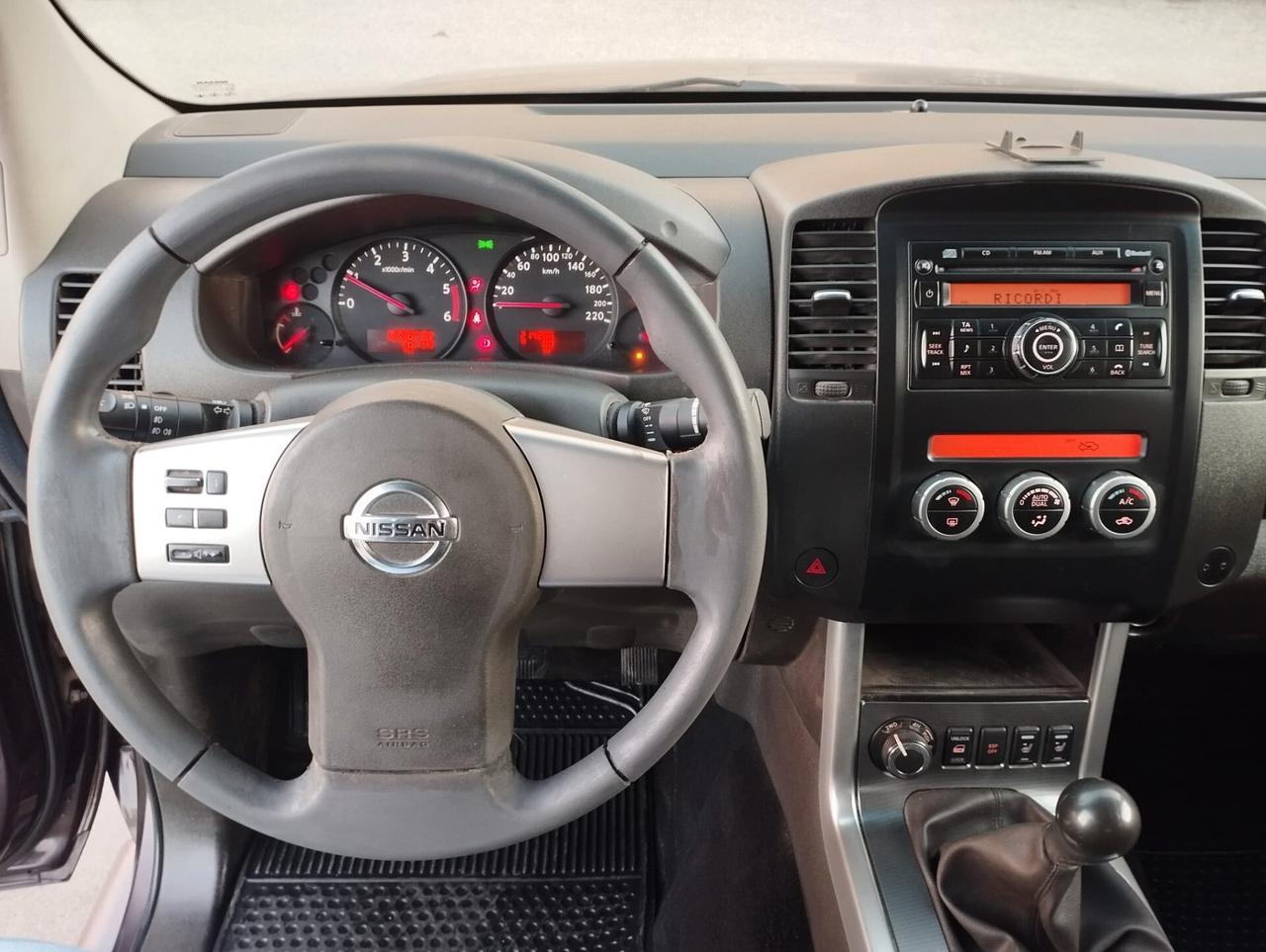 Nissan Navara 2.5 dCi 190CV 4 porte Double Cab LE