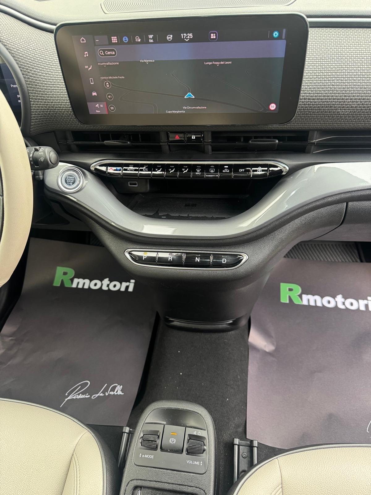 Fiat 500 500e Cabrio 42 kWh La Prima