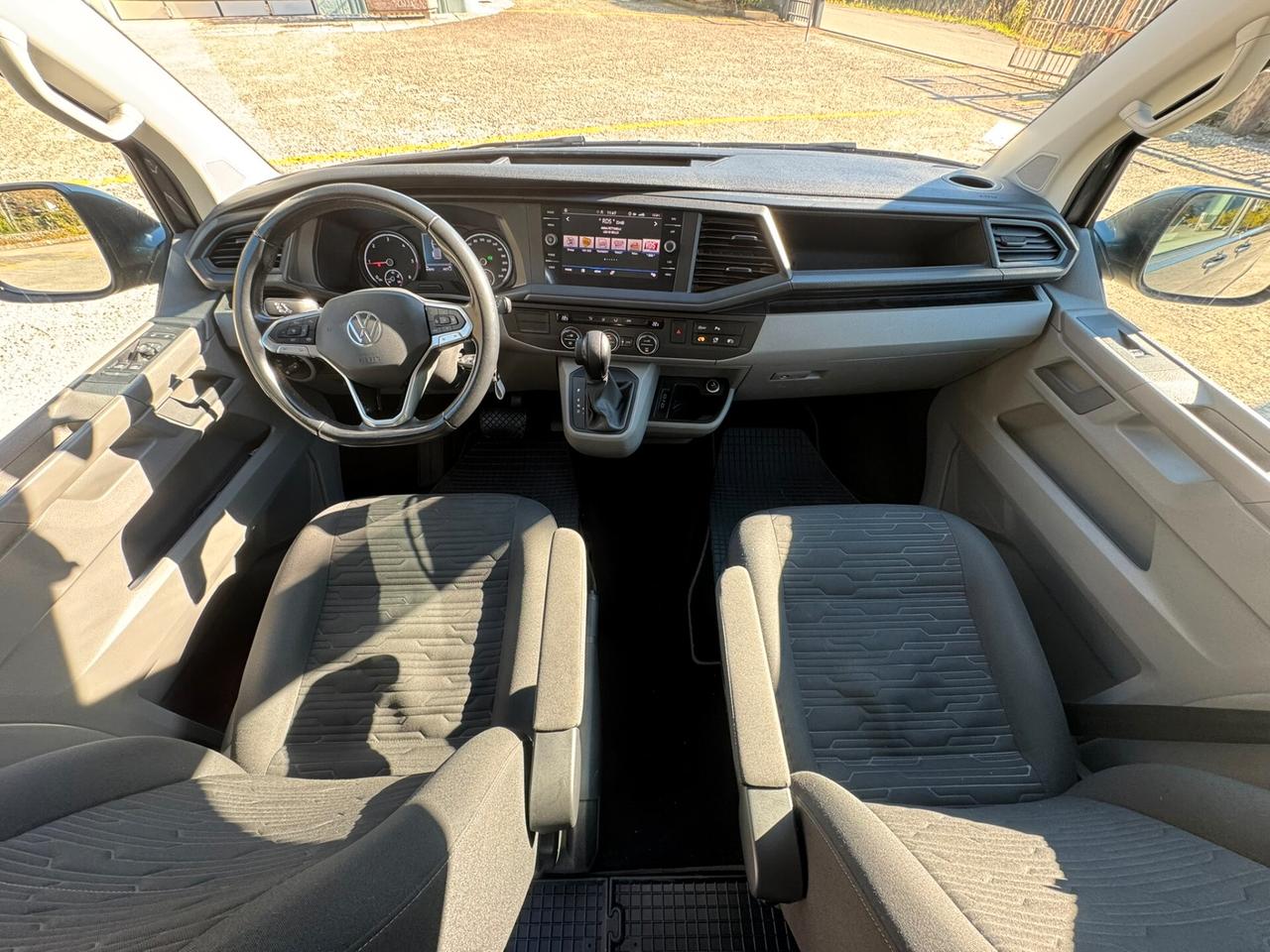 Volkswagen T6.1 Caravelle 2.0 TDI 150CV DSG Cruise STRAFULL 8 Posti