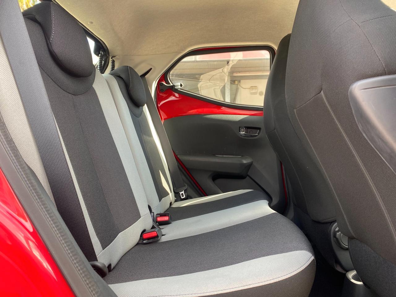 TOYOTA - Aygo - 1.0 VVT-i 69 CV x-play - UNIPRO. -