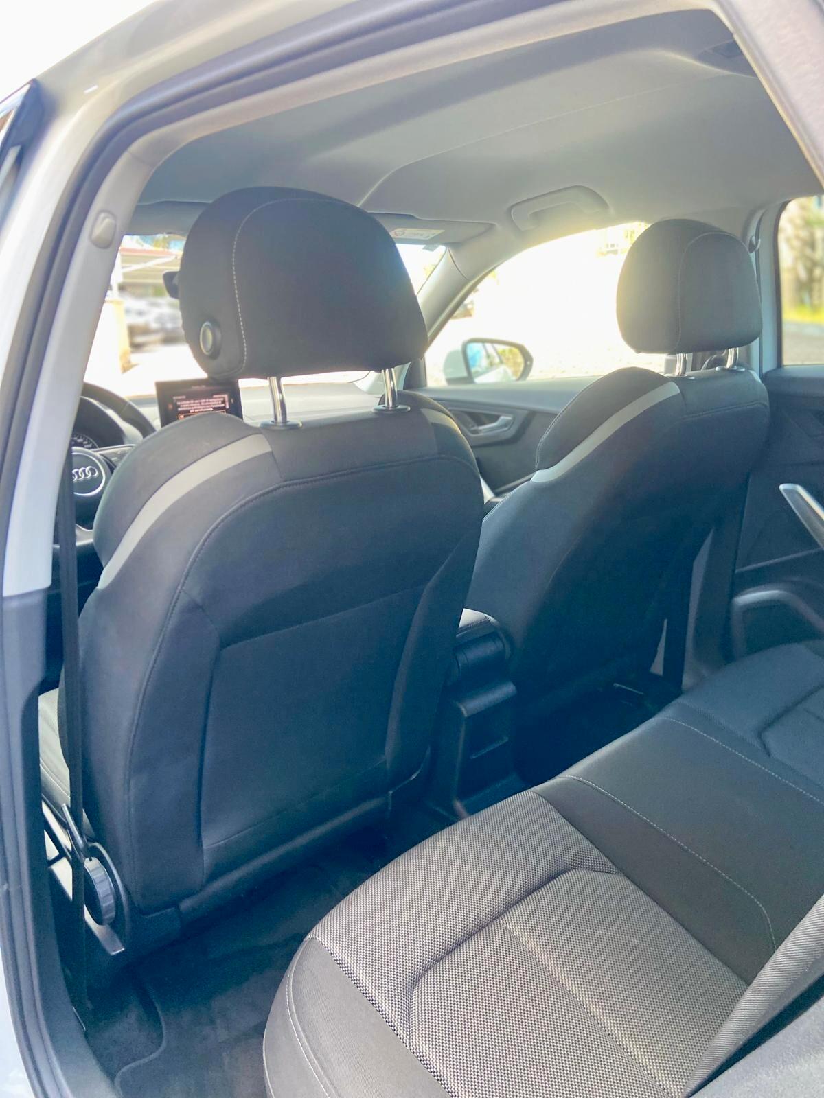 Audi Q2 30 1.6 tdi 116cv S-Tronic Admired