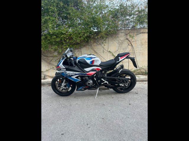 BMW M 1000 RR -