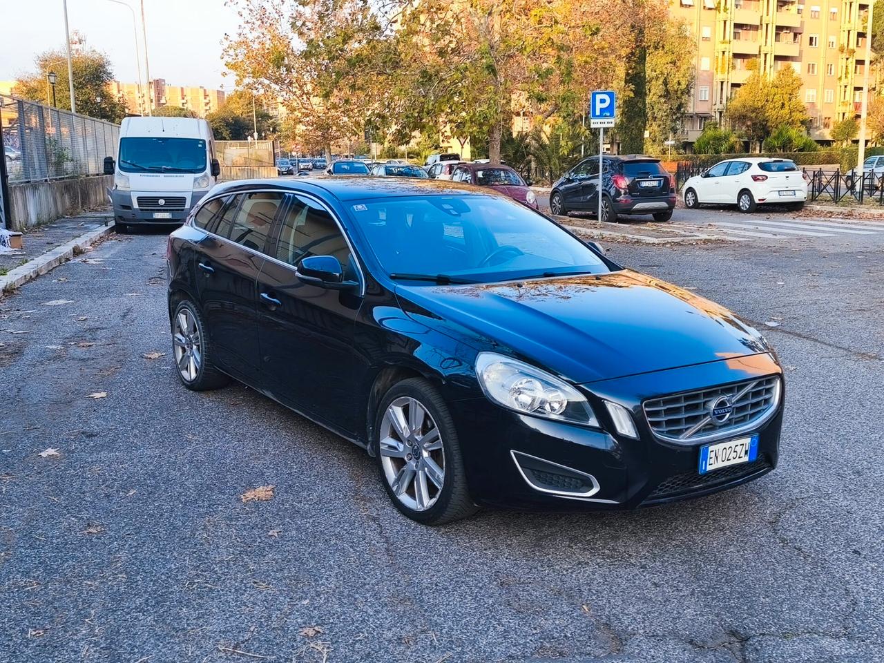 Volvo V60 D4 Momentum