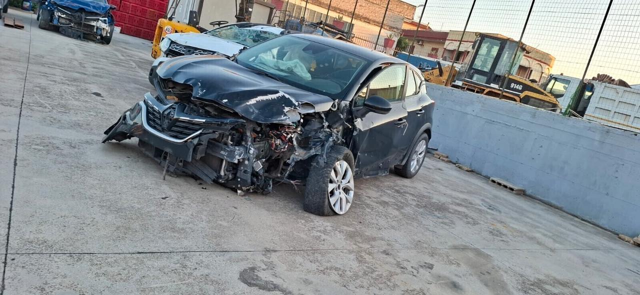 2020 Renault Captur Blue dCi 115 CV EDC Zen