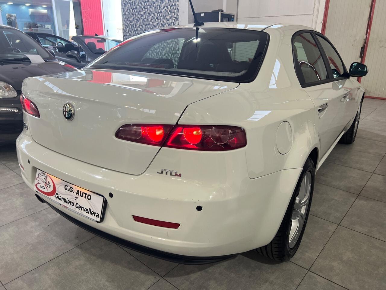 Alfa Romeo 159 2.0 136 CV - DISTINCTIVE - 2011
